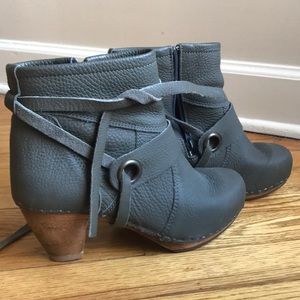 Sanita “danish design” Booties
